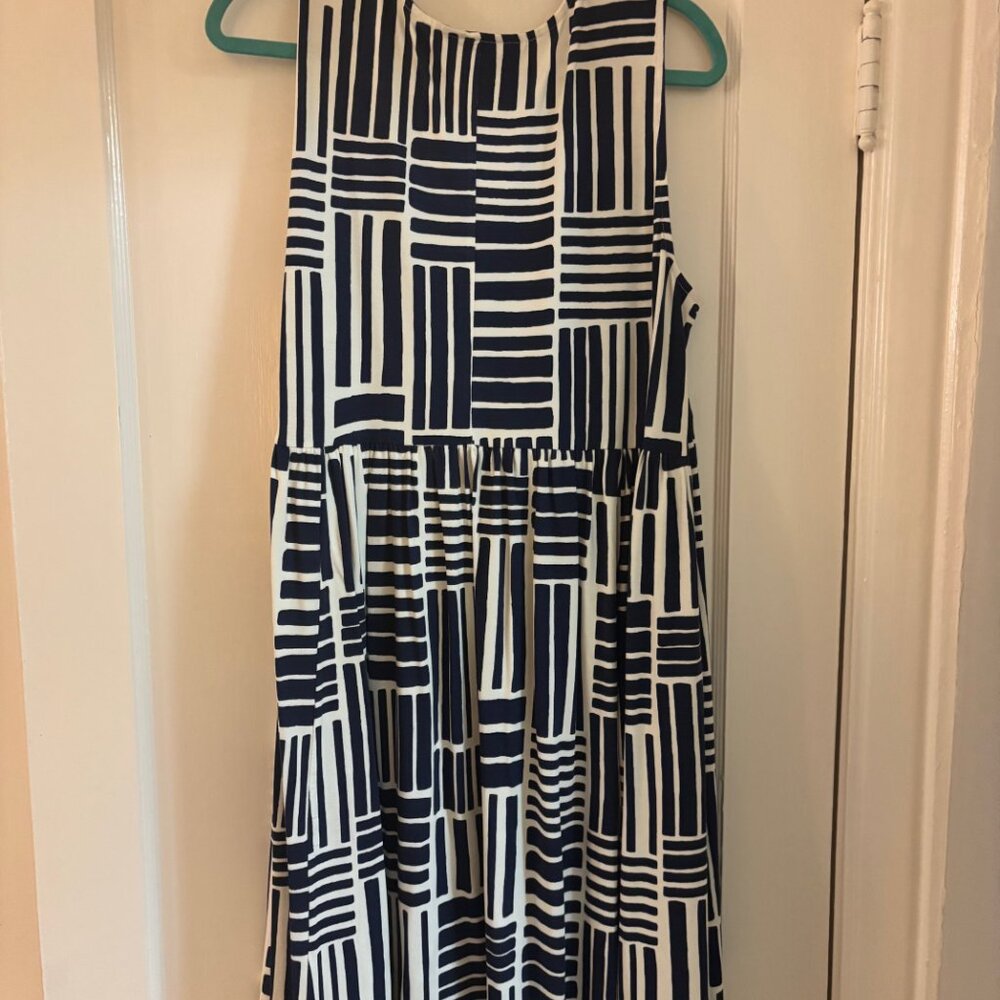 LANE BRYANT Navy/Cream V-Neck Easy Swing Dress in 18/20 - Picture 6 of 6